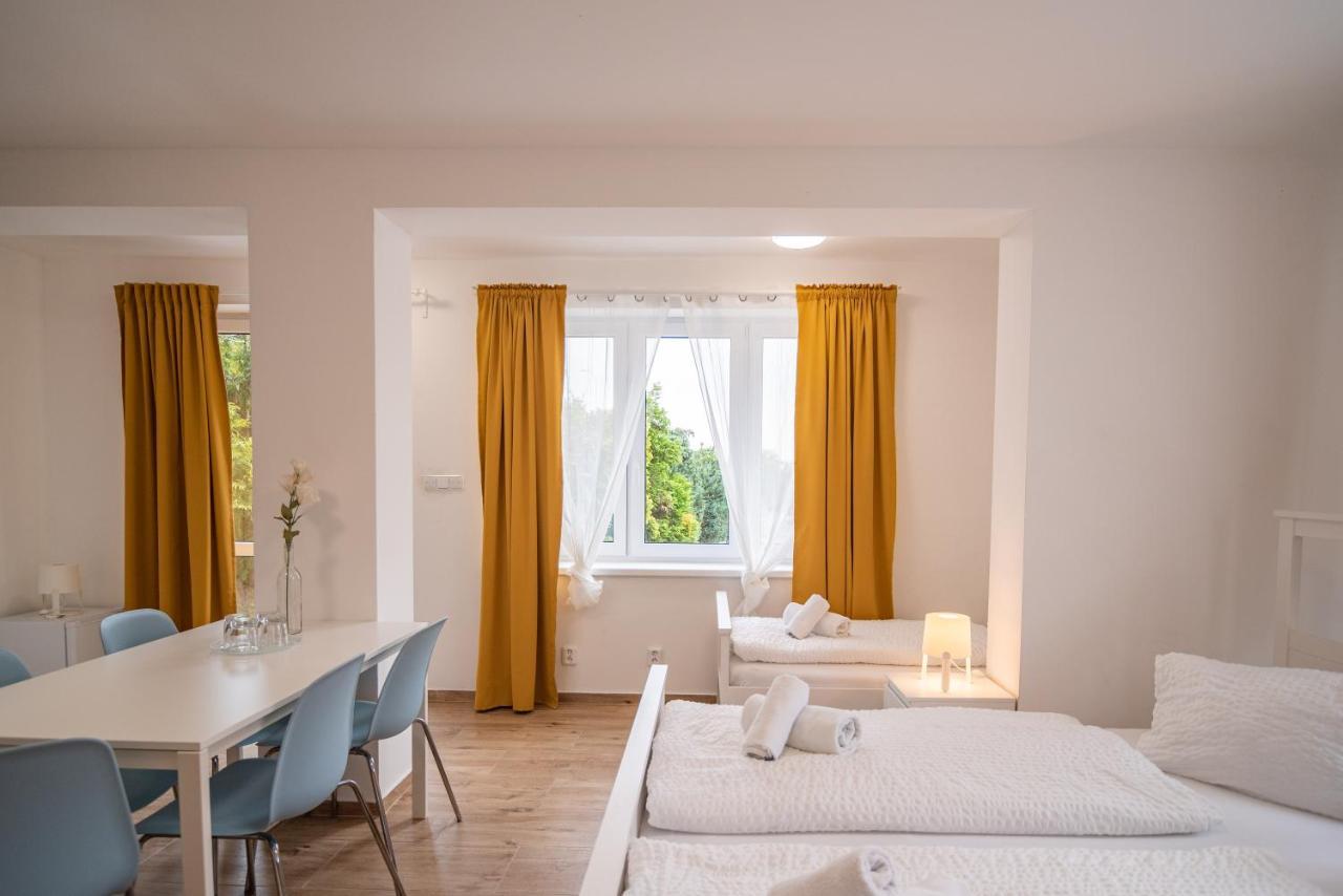 Mikulov - Inn - Hotel S Vinnym Sklepem Venuse מראה חיצוני תמונה