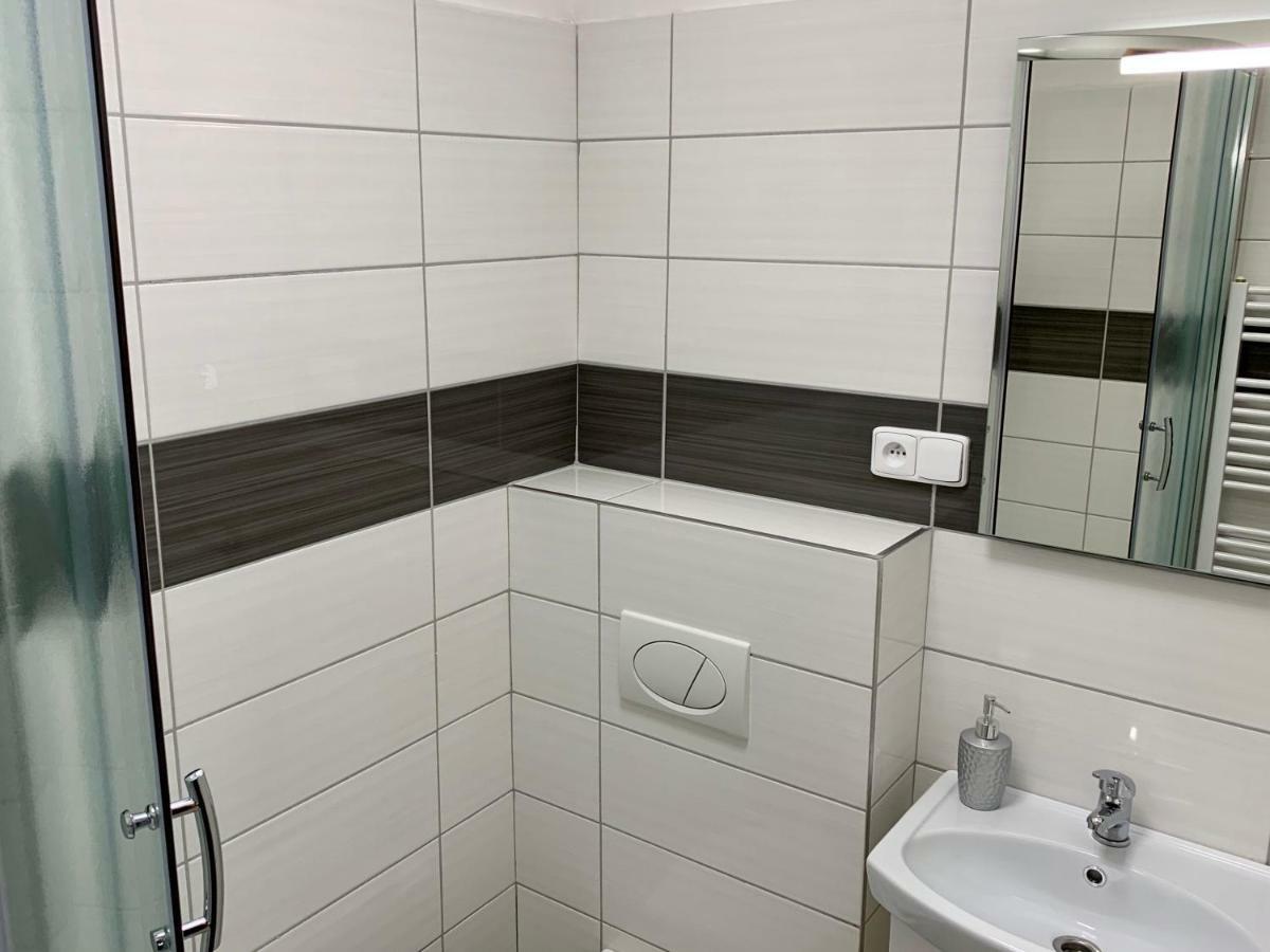 Mikulov - Inn - Hotel S Vinnym Sklepem Venuse מראה חיצוני תמונה